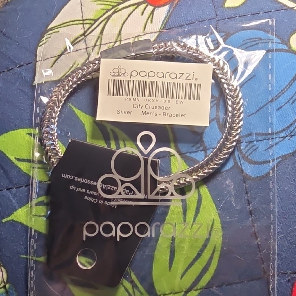 Paparazzi City Crusader Silver Bracelet Men's Or Unisex - Picture 2 of 3